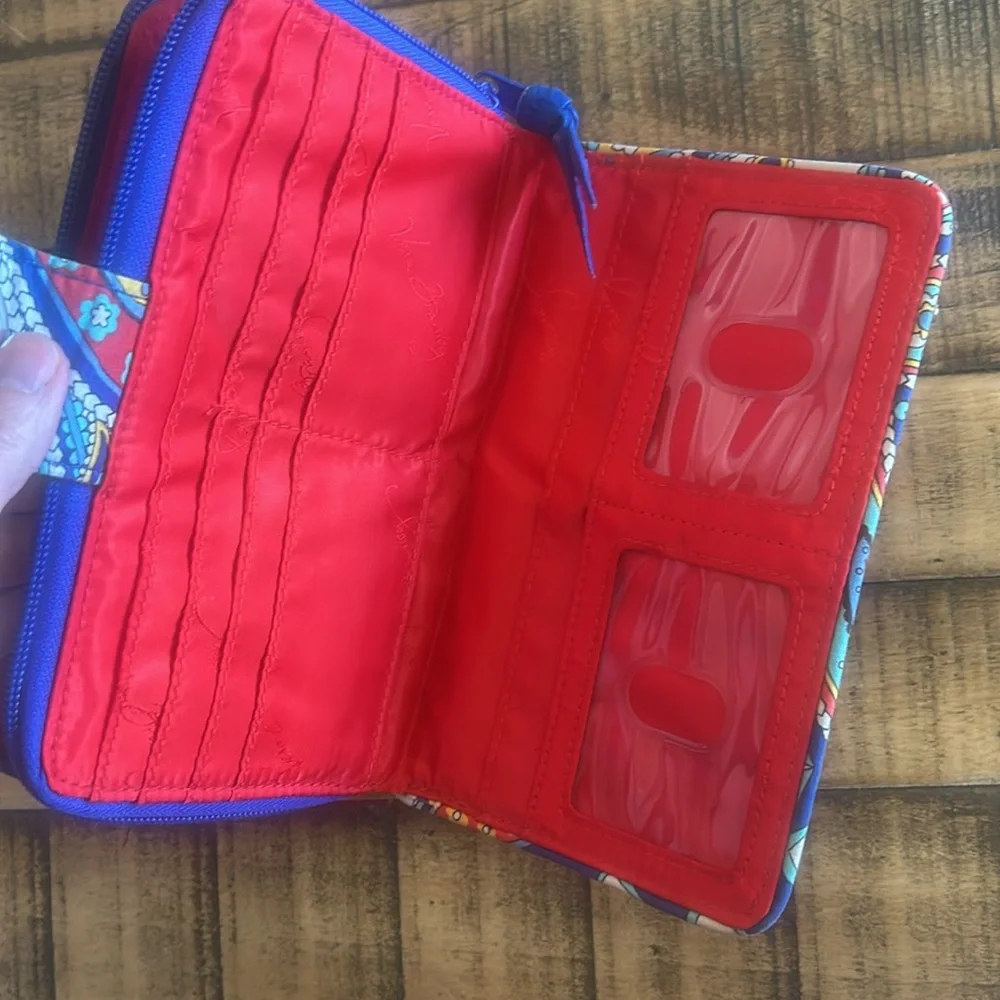 Vera Bradley Turn Lock Wallet (Marina Paisley) - Picture 7 of 10